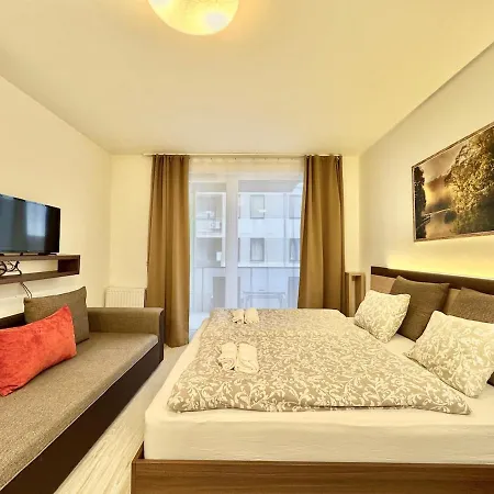 Lumen - Corvin 2 * Budapest