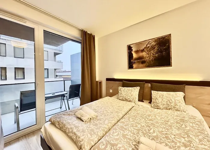 Lumen - Corvin 2 * Budapest